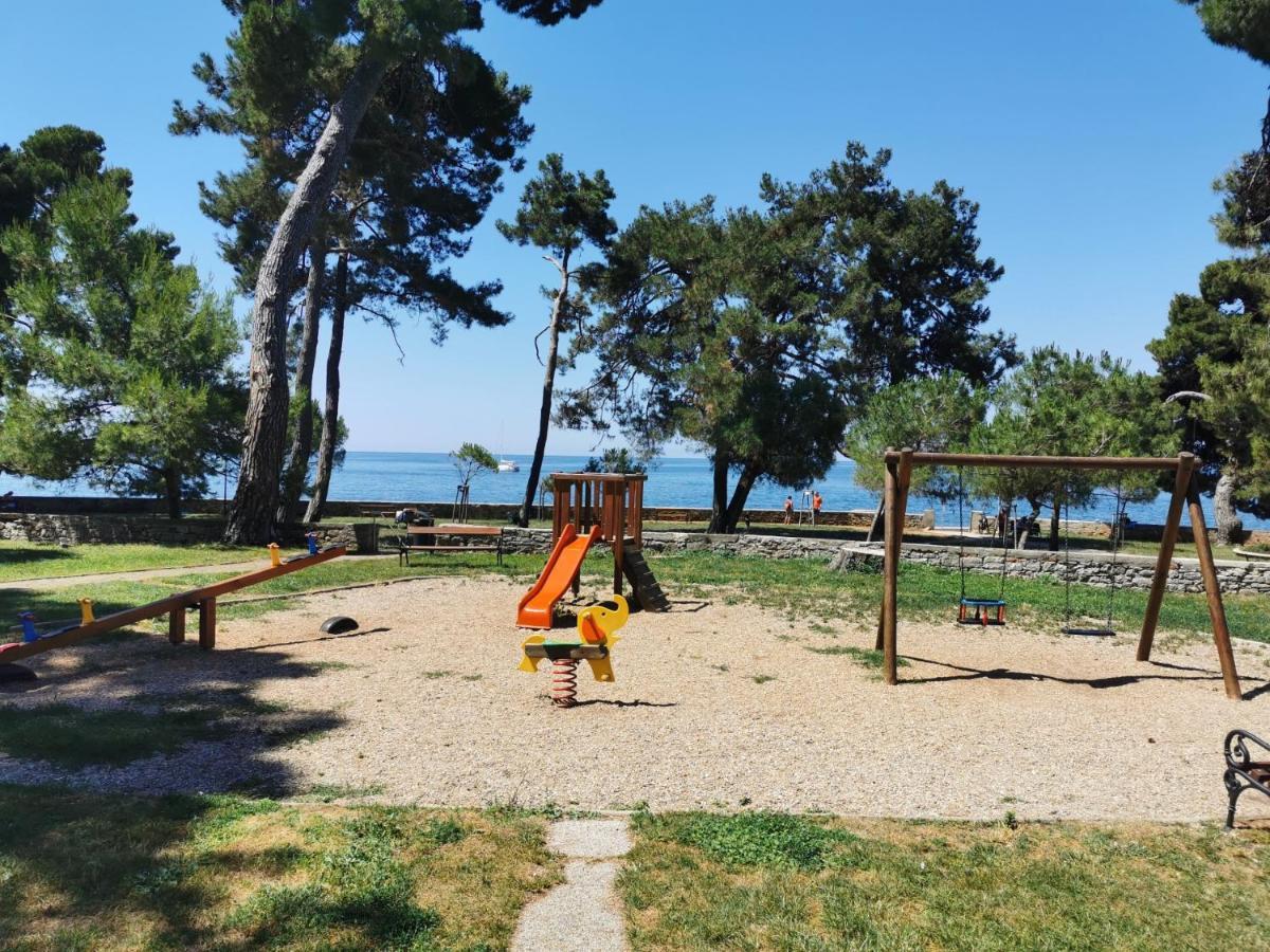Mirta Deluxe Superior 5 Star Apartment, Your Piece Of Heaven By The Sea & Park, With Sea & Park View Novigrad  Exterior photo