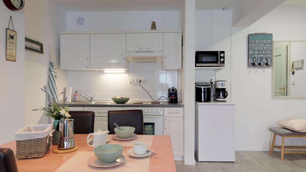 Mirta Deluxe Superior 5 Star Apartment, Your Piece Of Heaven By The Sea & Park, With Sea & Park View Novigrad  Exterior photo