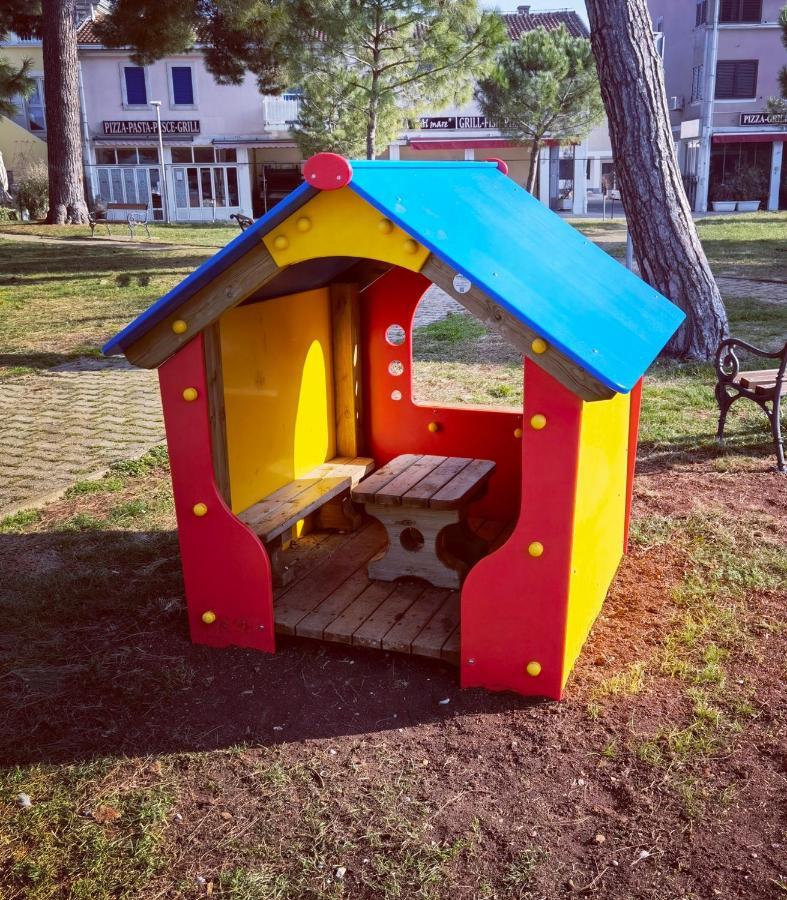 Mirta Deluxe Superior 5 Star Apartment, Your Piece Of Heaven By The Sea & Park, With Sea & Park View Novigrad  Exterior photo
